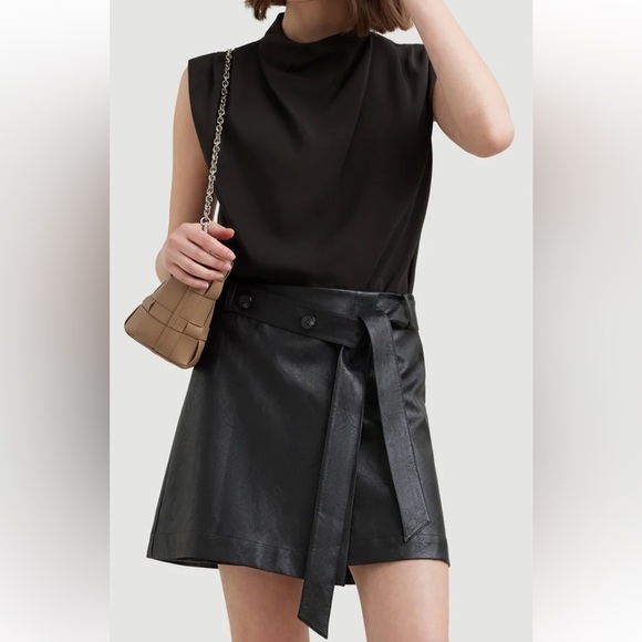 nwt Modern Citizen Tanner Black Faux Leather A-Line Wrap Mini Skirt Size 1X - Picture 15 of 17